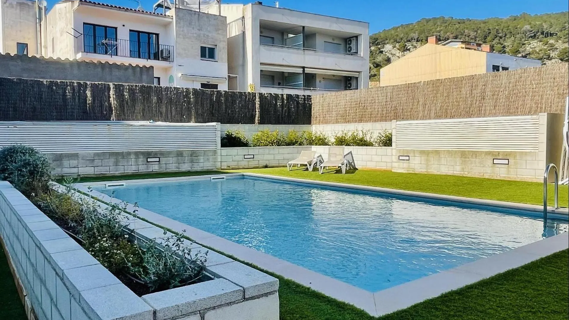 דירות ל'אסטרטיט Roca Maura By Costabravaway Ac /Sea View ספרד
